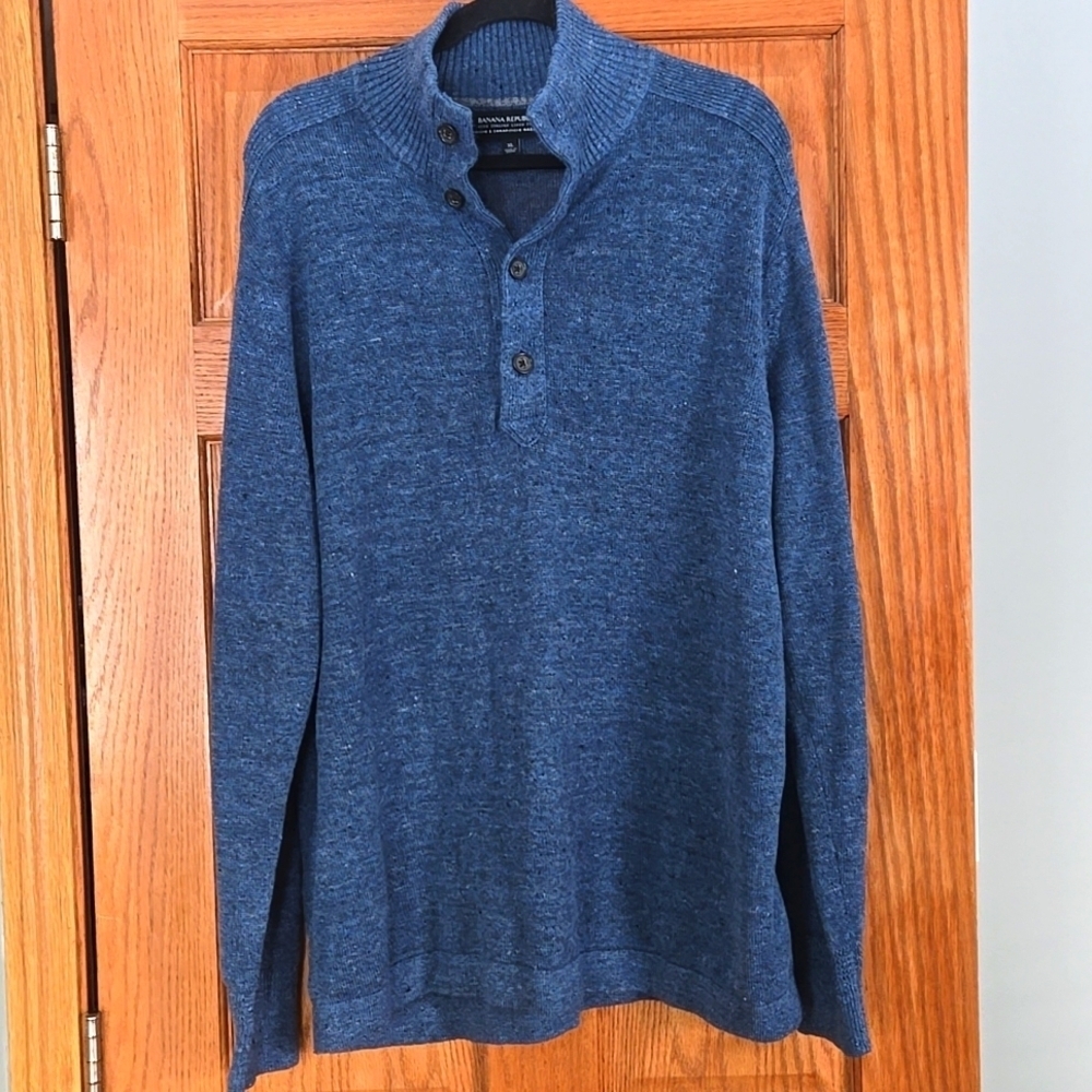 X-LARGE Dark Blue/Navy Italian Linen Button Mock Pullover From Banana Republic